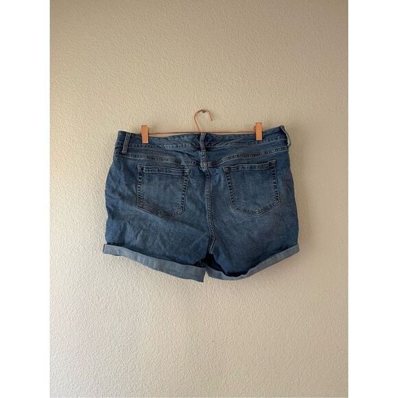 Torrid roll cuff denim shorts size 18‎ - Picture 2 of 7